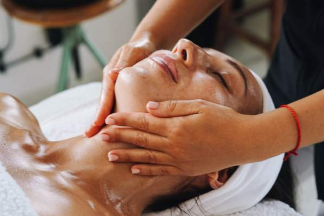 Masaje facial técnica completa
